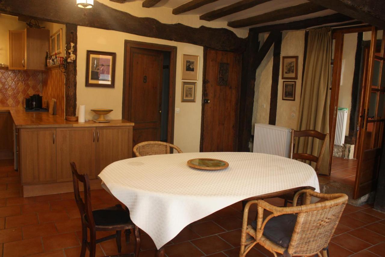 דירות קסטלז'לו L' Ancien Relais De Poste Henri מראה חיצוני תמונה