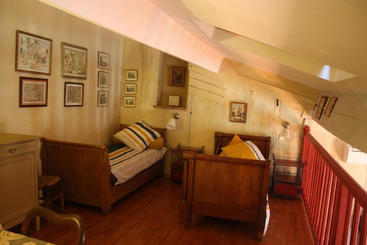 דירות קסטלז'לו L' Ancien Relais De Poste Henri מראה חיצוני תמונה